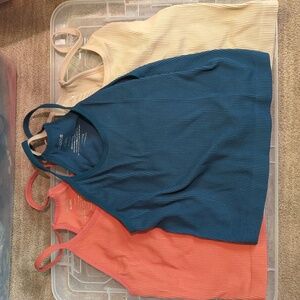 Workout tank shirt bundle (XL/XXL/